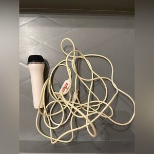 Konami Logitech Wired Microphone Model No E-UR20 for Wii,Xbox 360,PS3,PS2